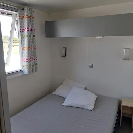 Pole Equestre La Challoire 85290 Evrunes Kemping *